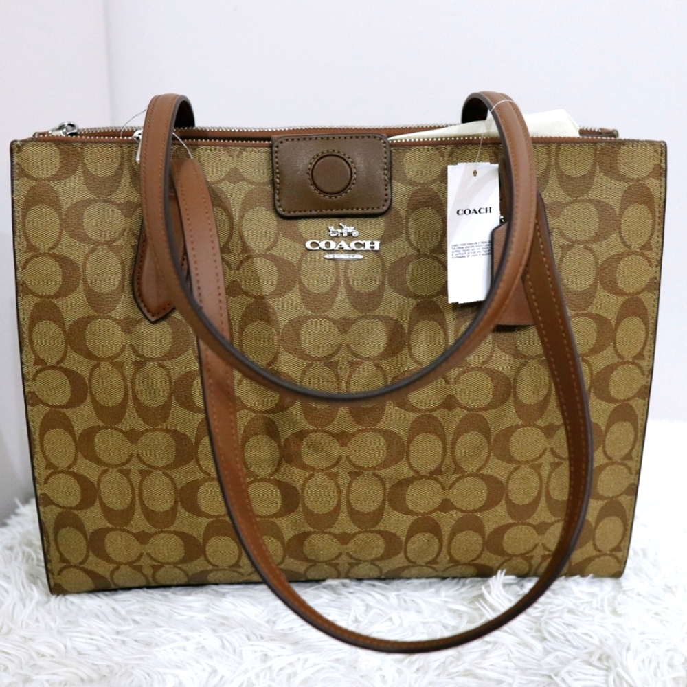 Coach  New and authentic  with tag